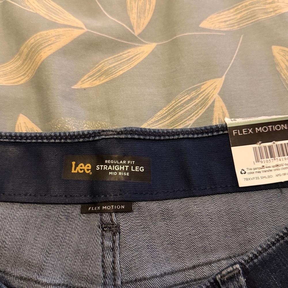 Lee Women's Dark Blue Straight Leg Jeans Size 16 Regular Fit - Picture 9 of 13